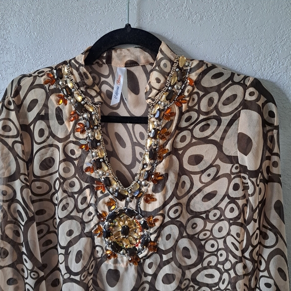 California Breeze Tops - Chic Circular Patterned Women's Tunic